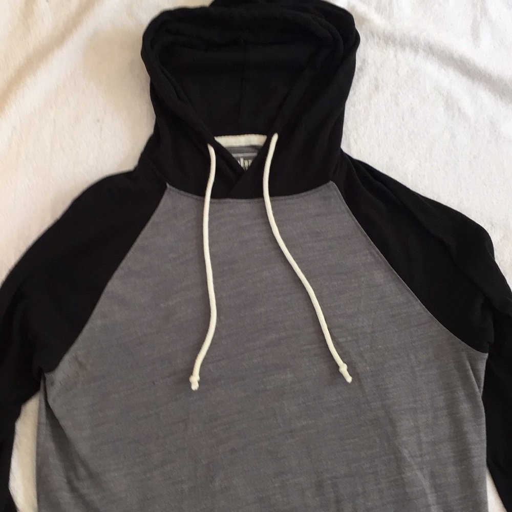 Urban Pipeline hoodie, size S